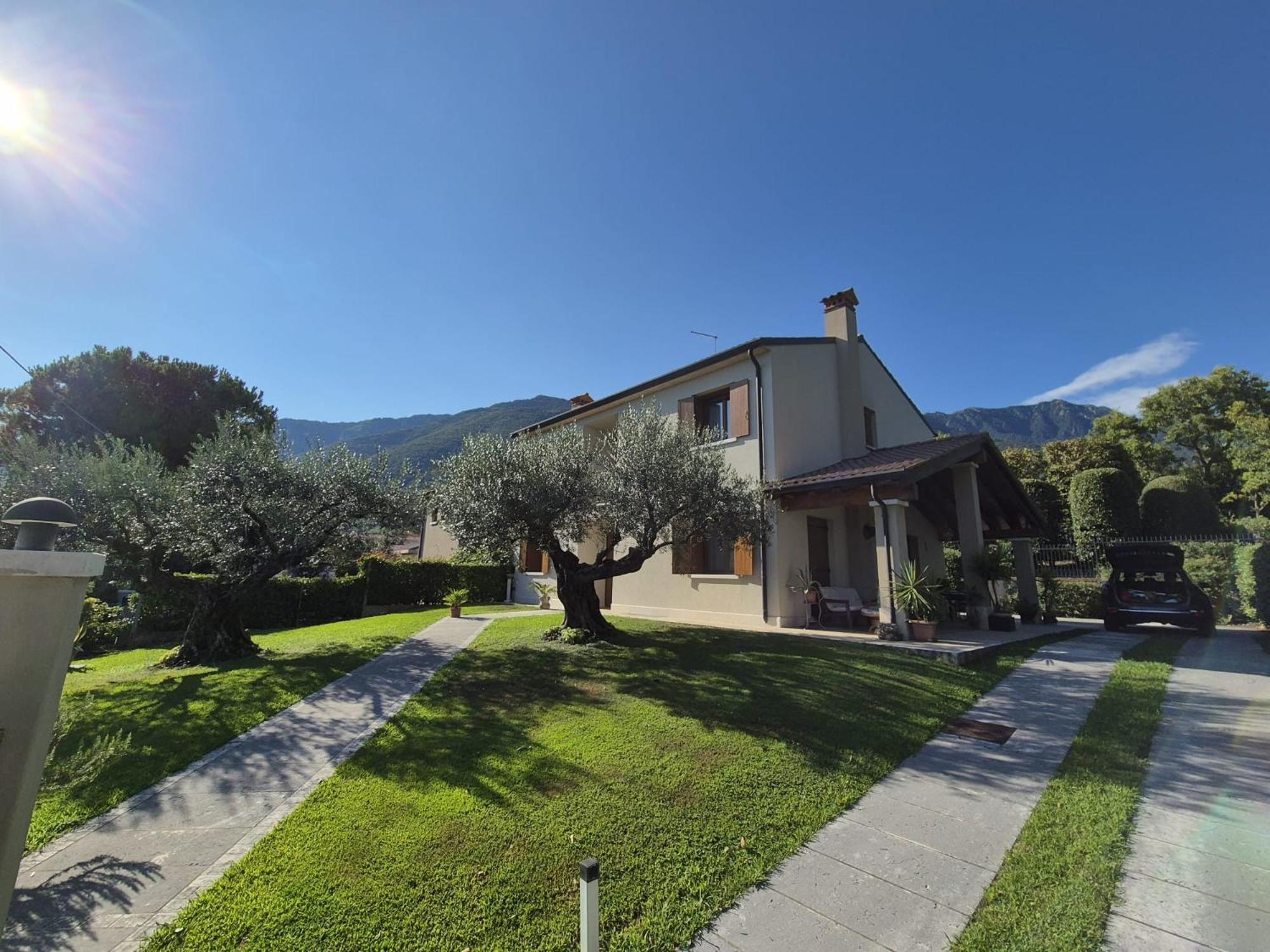 Maryhouse Villa Borso del Grappa Exterior photo